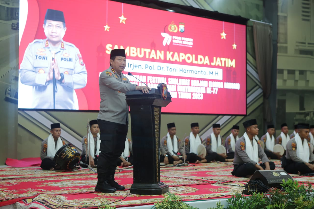 Kapolda Jatim membuka festival Banjari dan Hadra Sholawat